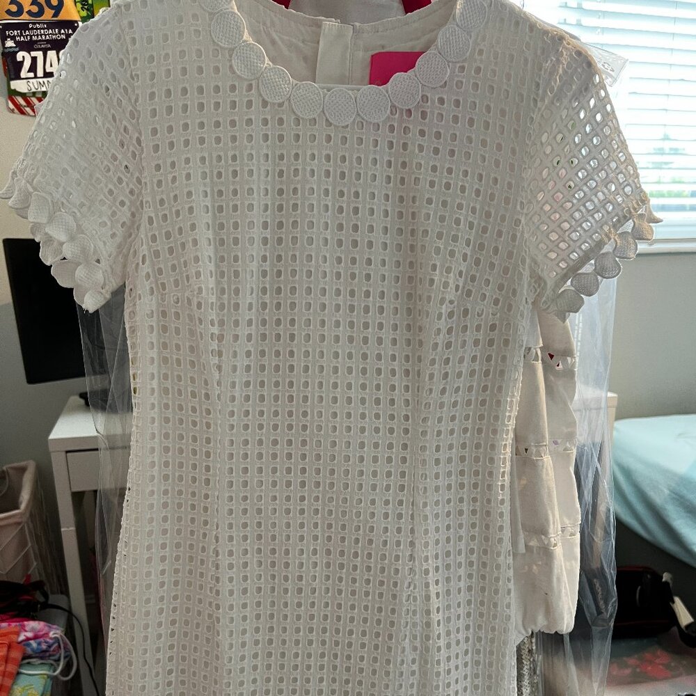 Lilly Pulitzer Jennifer Shift Dress Resort White Grid Eyelet Size 2